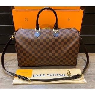 กระเป๋าสะพายข้าง LOUIS VUITTON