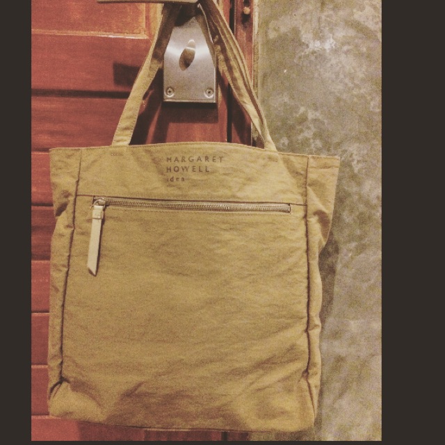MHL Magaret Howell tote bag สวย เท่ห์ ป้ายหนัง สภาพ 80