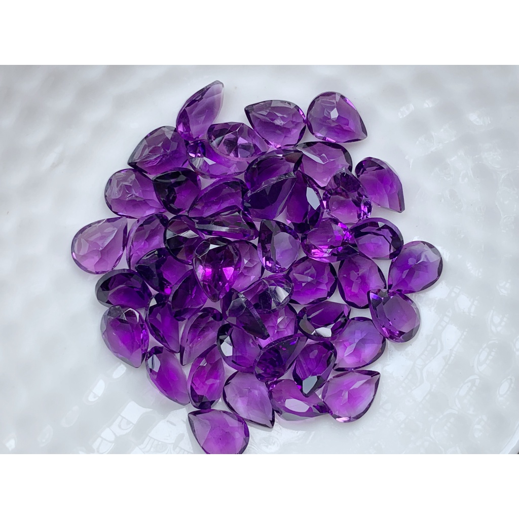8x6mm. อเมทิสหยดน้ำ เม็ดละ 100 บาท