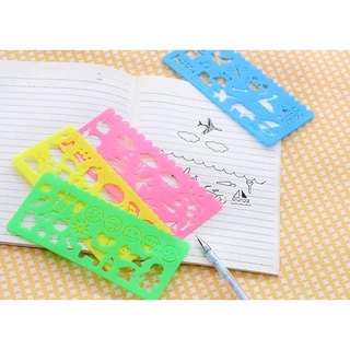 S0054 [💲2บาท💲] ไม้บรรทัด ฉลุ วาดรูปลายต่างๆ สุ่มคละลาย เครื่องเขียน ไม้บรรทัดวาดรูป ไม้บรรทัดวาดลาย