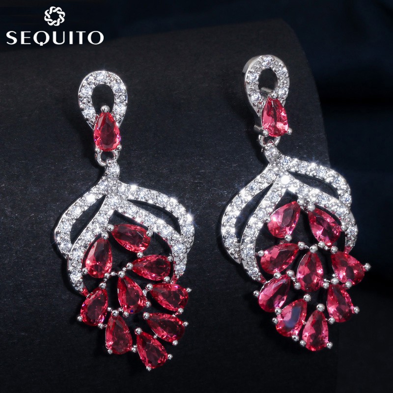 SEQUITO งดงามหญิง CZ เพชรงานแต่งงานเครื่องประดับพรหมออสเตรียคริสตัลผู้หญิงต่างหูรูปองุ่นทับทิม Earing E028