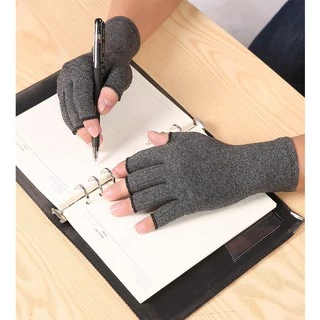 Shop Jung ถุงมือ ลดการเกร็งมือ แก้ปวดมือ ไขข้ออักเสบ Magnetic Therapy Glove รุ่น 000476 - Gray (pair)