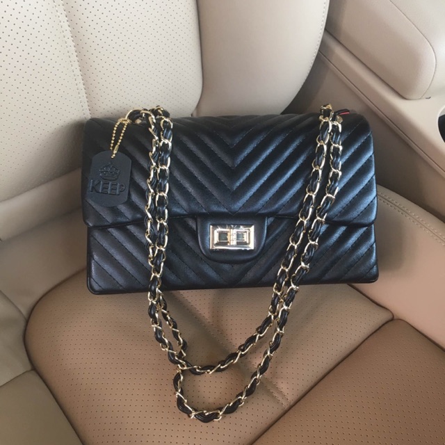 กระเป๋าสะพาย ของแท้KEEP รุ่น KEEP shoulder chevron  chain handbag