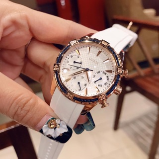 (ผ่อน0%) นาฬิกา Guess WHITE, BLUE AND ROSE GOLD-TONE SPORT WATCH U0562L1  รุ่นปูไปรยา สายซิลิโคนสีขาว ขอบโรสโกลด์ 36 มม.