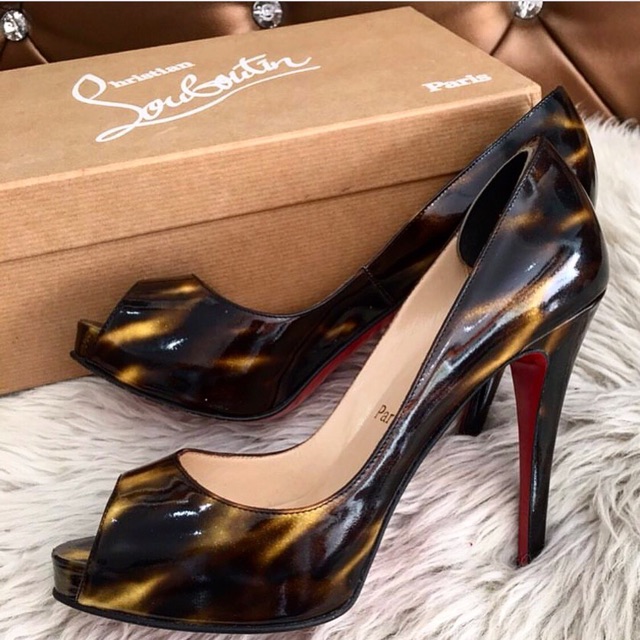 Used authentic Christian Louboutin