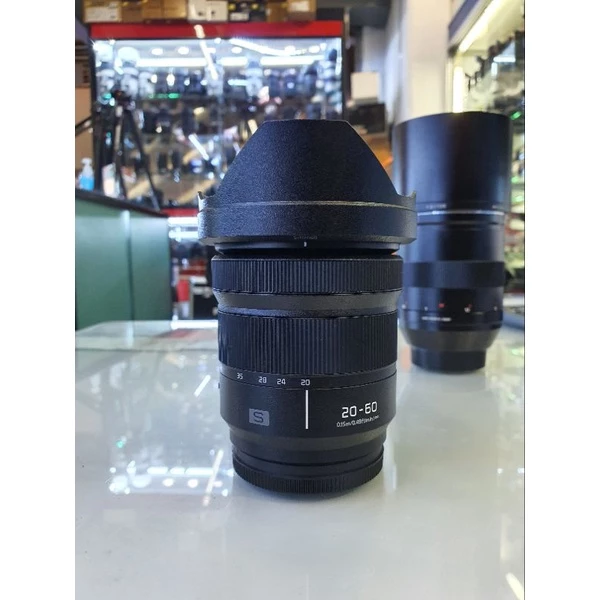 panasonic 20-60mm f3.5-5.6 L-mount