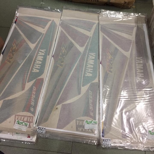 สติ๊กเกอร์ Yamaha Rxz(7) ยี่ห้อ Runcing