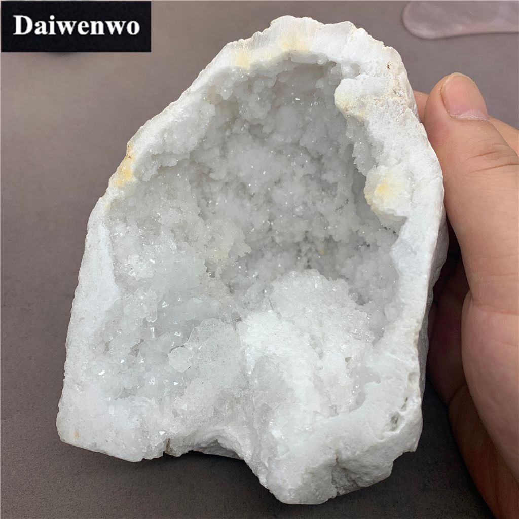 หินควอตซ์ Geode Cluster สีขาว ขนาด 0.2-1.2 กก. สำหรับการตกแต่งบ้าน