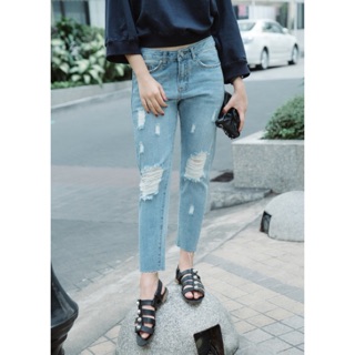 NY Unravel Ripped Jeans