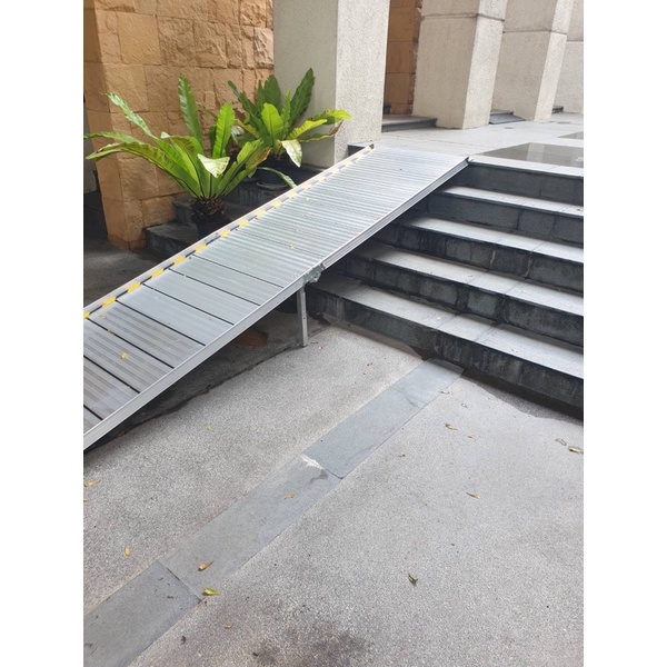 ทางลาดรถเข็นอลูมิเนียมยาวพิเศษ326ซม (326x75x5.5cm) พับครึ่งด้านกว้าง หนัก 34kg - Aluminium Ramp 326x75x5.5cm 34kg - รูปที่ 5