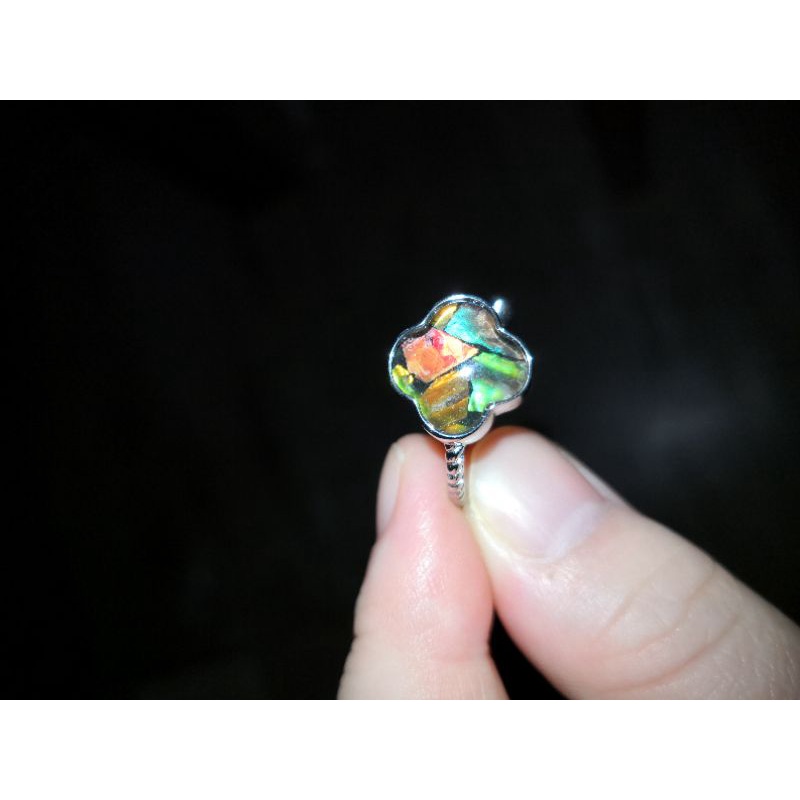 แหวนเงินฟอสซิล Ammolite ธรรมชาติ