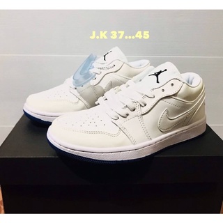 New🤏รองเท้าผ้าใบผู้ชายรองเท้าผู้หญิงNike SBงาน High endสินค้ามีพร้อมกล่องใบเสร็จใบเซอรับประกันสินค้าตรงปก 100%