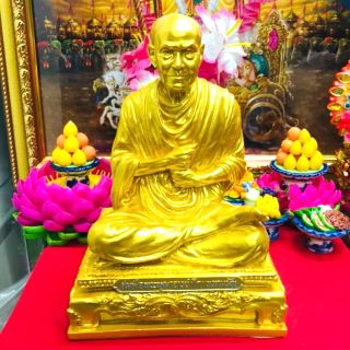 สมเด็จพระพุทธาจารย์โต พรหมรังษี ลงสีทองอเมริกา