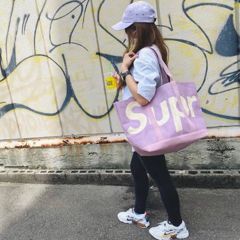 正規代理店経由 supreme Raffia Tote Purple - urbanskate.com.br