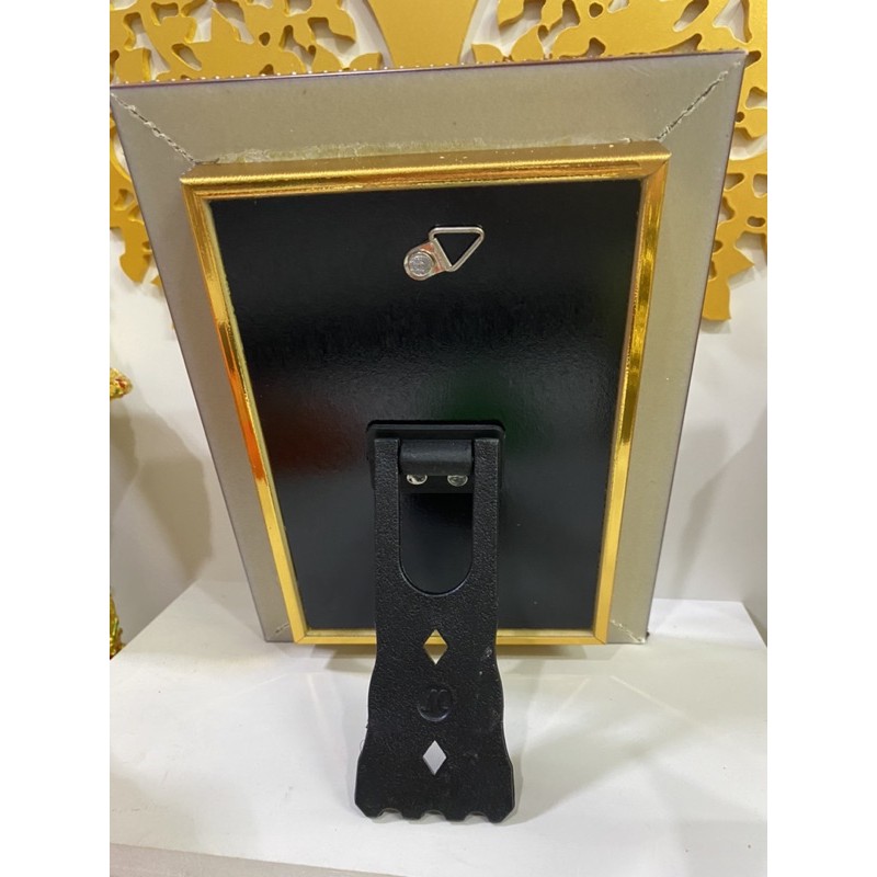 กรอบท้าวเวสสุวรรณ องค์ลอยพร้อมเหรียญ ป้องกันภัย บันดาลทรัพย์ร่ำรวย