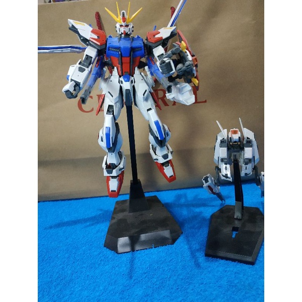 MG Build Strike Gundam + Universe Booster ** ประกอบแล้ว ***