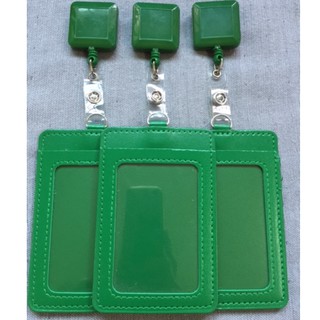 D-ring ซองหนังใส่บัตรพนักงานแนวตั้ง สีเขียว พร้อม Yoyo สีเขียว (แพ็ค3ชิ้น)