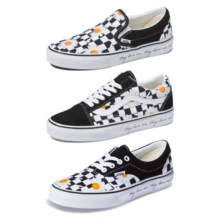 Vans รองเท้าผ้าใบ Classic Slip-On Checkerboard / Old Skool / Era | Love Me Love Me Not Daisy/True White (3รุ่น)