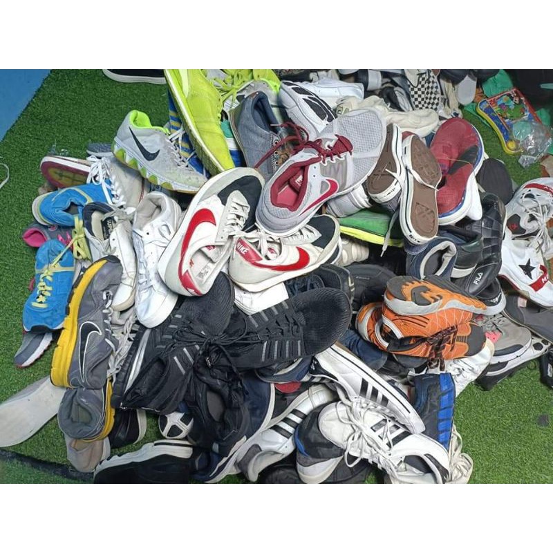 รองเท้ามือสองงานแบรนด์คัดพิเศษ เฉพาะไซค์ 36-40( Live )