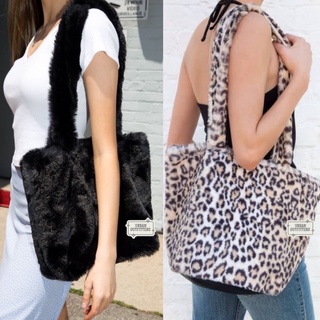 preorder brandy melville cheetahblack fuzzy bucket tote bag