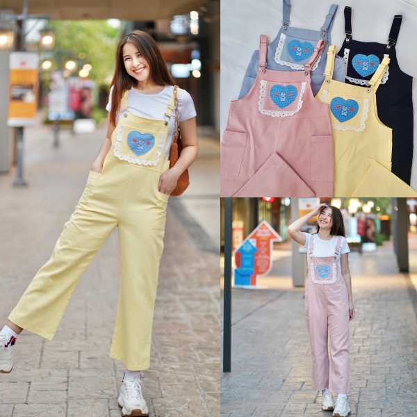 มี4สี 1818 งาน 2 ชิ้น เอี๊ยม + เสื้อขาว เนื้อผ้ายีนส์เทียม น่ารักมาก ๆ ค่ะ