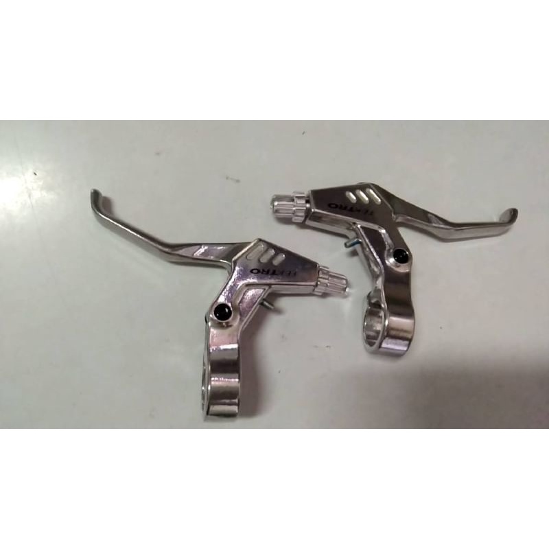 มือเบรค TEKTRO สีเงินและสีดำ มือเบรคจักรยาน อะไหล่จักรยาน