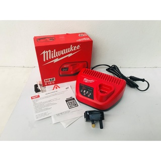 Milwaukee แท่นชาร์จแบตเตอรี่ 12V C12 C