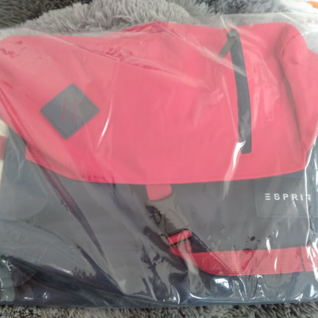New!! กระเป๋า ESPRIT Carryall Bag กว้าง 6.2 x ยาว 16 x สูง 12 นิ้ว ขนาดใหญ่จุของได้เยอะ