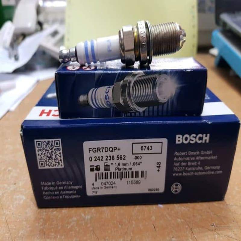 หัวเทียน Bosch 4 ขา สําหรับ bmw e46 M43 N42 ราคาต่อชิ้น FGR7DQP