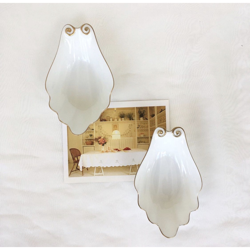 (พร้อมส่ง) จานขนม Mikimoto ทรงน้องปลาหมึก