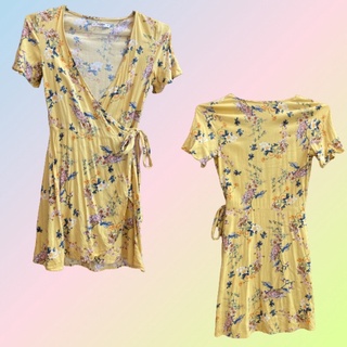 Pull Bear – ชุดเดรสสีเหลืองลายดอก – Floral Dress S