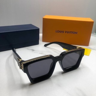 Louis vuitton sunglasses สีดำ