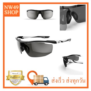 แว่นใส่วิ่งสำหรับผู้ใหญ่รุ่น RSG 500 น้ำหนักเบา (26 กรัม) และยืดหยุ่น รูปทรงโอบกระชับรับใบหน้า สีขาว ดำ