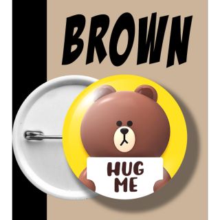 BADGE BROWN เข็มกลัด บราวน์ พื้นเหลือง hug me