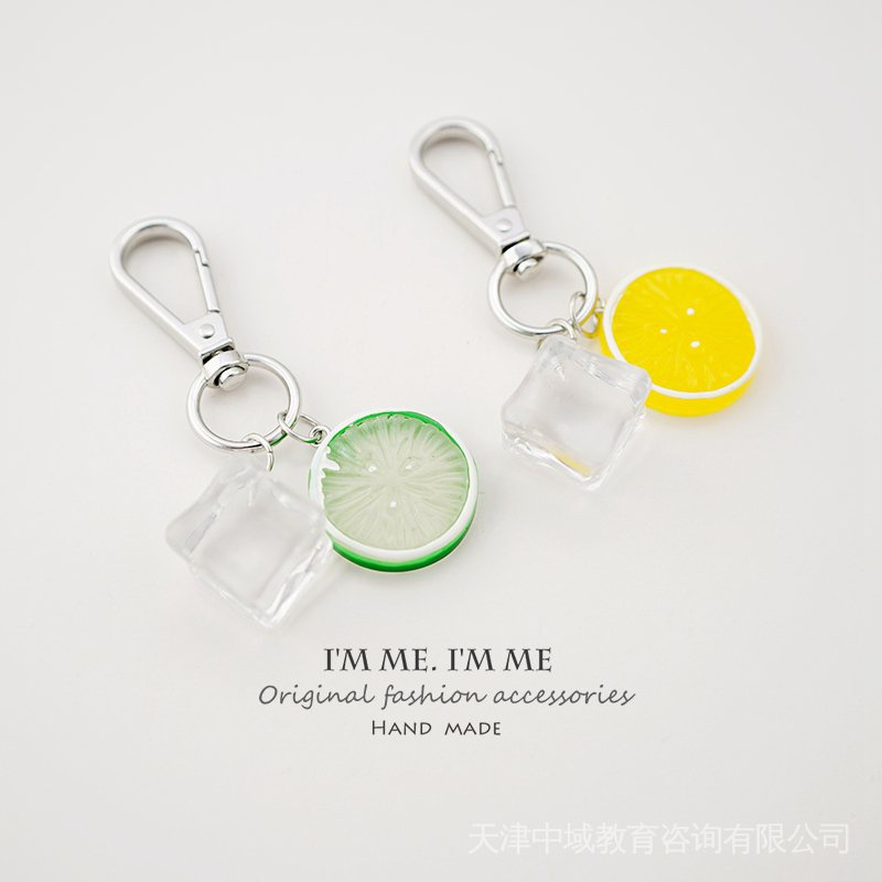 Ice Cube ฤดูร้อนพวงกุญแจขนาดเล็กสด Key Chain จี้จําลองกระเป๋านักเรียนจี้น่ารัก ins T6AX