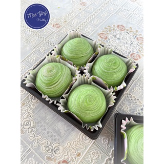 ขนมเปี๊ยะพันชั้น 4 ชิ้น **ไส้ฟักเชื่อมไข่เค็ม** By MaeYing Bakery