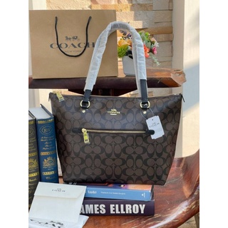 🎊💖🌇🚜@2,030.-📍(ลดพิเศษ 7 %) 💯 🛒🛒Big Discount 2022🛒🛒COACH GALLERY TOTE IN SIGNATURE CANVAS