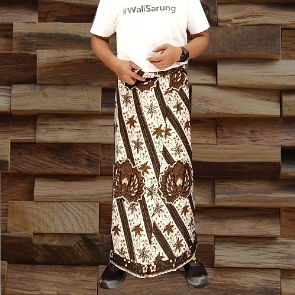 Largurda Kesikan Traditional Batik Sarong Series K88