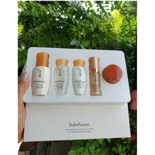 ✴✴ราคาส่งจ้าใหม่ล่าสุดราคาส่งจ้าSULWHASOO SIGNATURE BEAUTY ROUTINE KIT (5 ITEMS)