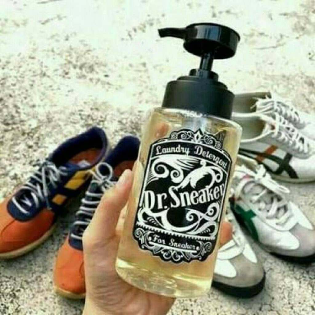 Dr.Sneaker น้ำยาซักรองเท้า เลือก สั่งได้ด้านใน