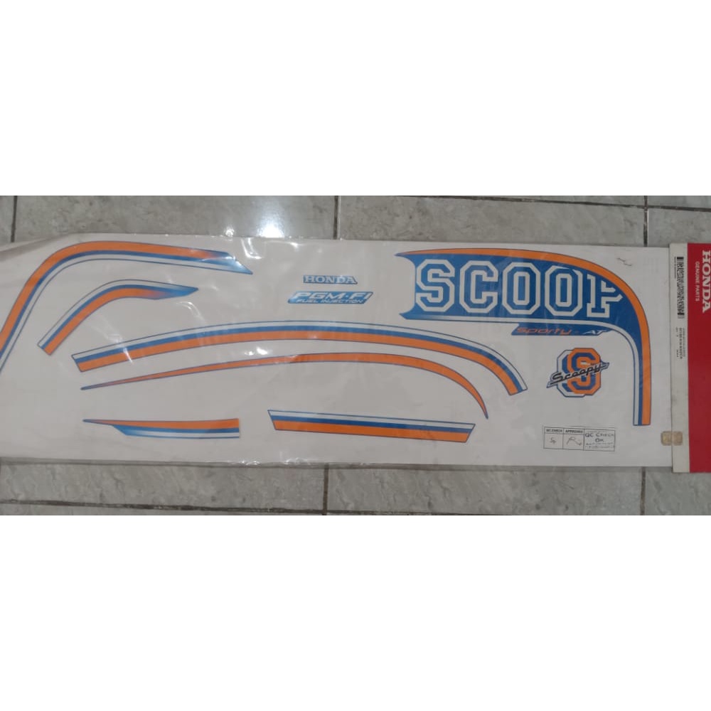 871X0K16A30ZCR-Stripe Body Set R ขวา BLUE BEIGE SCOOPY F1
