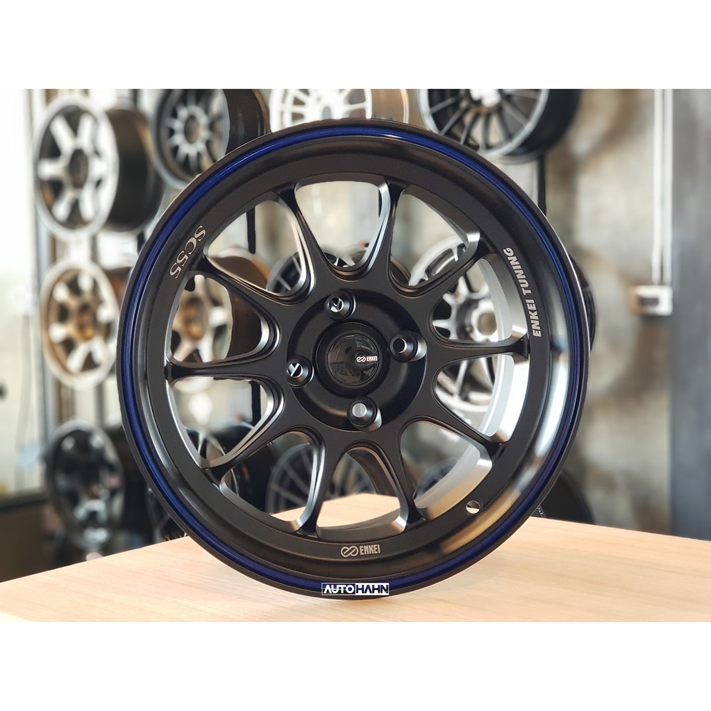 ล้อแม็ก Enkei SC55 แท้ 15x7+28 4H-100 สีดำด้าน เป็นสินค้าตัวโชว์ มีรอยด้านหลัง และด้านในจากการจัดวาง