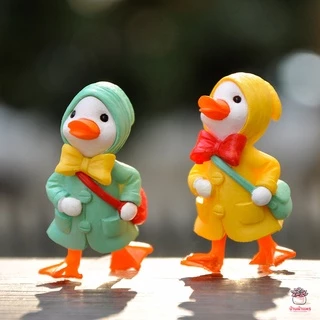 เป็ดน้อยในฤดูฝน [ เซต 4 ชิ้น ] ตุ๊กตาจิ๋ว โมเดลจิ๋ว แต่งสวน