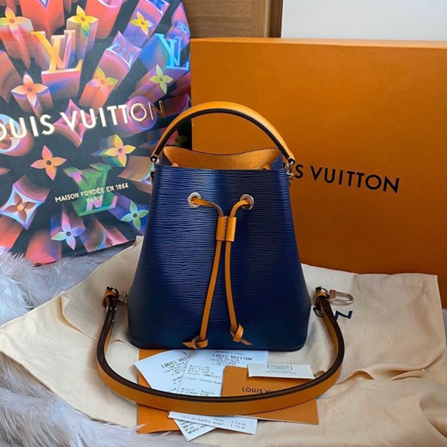 Unused‼️Lv neonoe bb epi ปี19 สี indigo safran น่ารักมากๆ ฮิตเว่อ  ออก shop เดือนที่แล้ว ของใหม่ ไม่