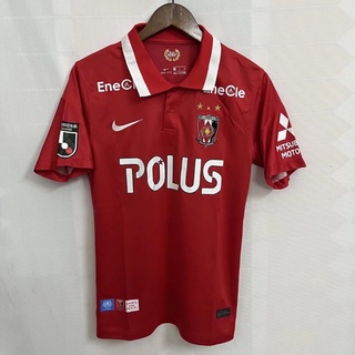 พร้อมส่ง เสื้อกีฬาแขนสั้น ลายทีมฟุตบอล Urawa red Diamond สีแดง คุณภาพสูง ไซซ์ S-2XL 22-23