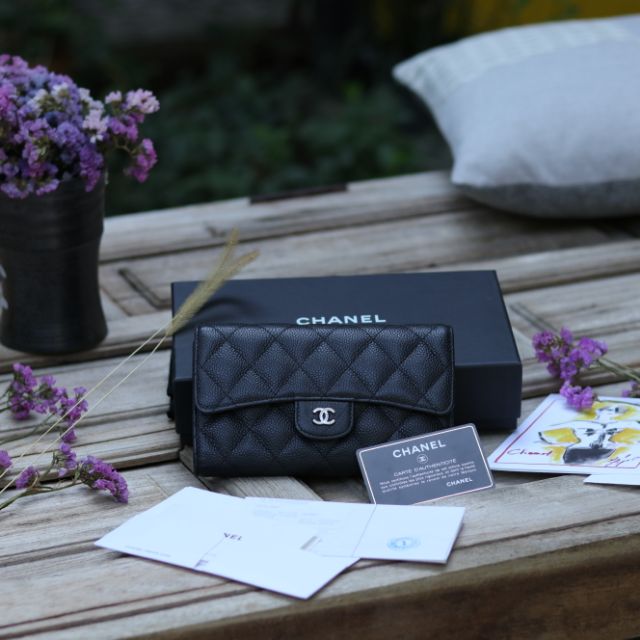 Chanel trifold wallet(used) กระเป๋าสภาพ90 อุปกรณ์พร้อม การ์ด กล่อง ถุงผ้า ใบเสร็จเอมควอเทียร์ holo22