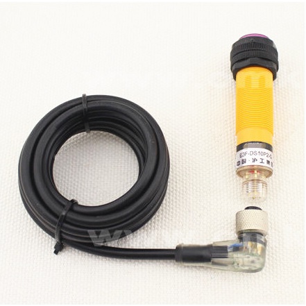 SZ E3F-DS30P2-G E3F-DS30Y1-G E3F-DS30Y2-G พร้อมปลั๊กการบินกระจายสวิตช์ตาแมวสะท้อนแสง 30 ซม.ปรับสินค้