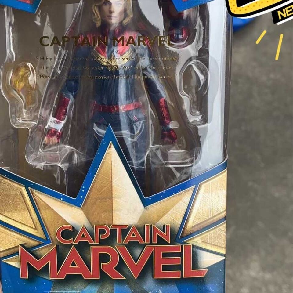 พร้อมส่ง SHF ฟิกเกอร์ Marvel Avengers Captain Surprise ขยับได้ [ส่งวันที่ 22 พฤศจิกายน]