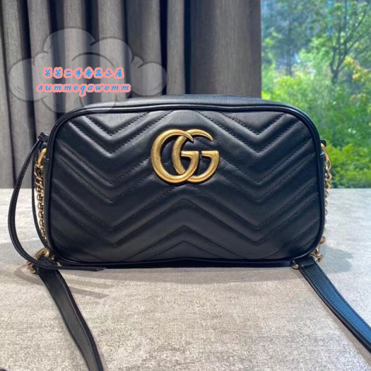 GUCCI Gucci GG Marmont กระเป๋ากล้องสีดำขนาดกลาง/กระเป๋าสะพายไหล่/กระเป๋าสะพายข้าง 447632