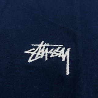 STUSSY เสื้อยืด พิมพ์ลายโลโก้ SMALL SCRIPT สีขาว และสีฟ้า พรีเมี่ยม ของแท้